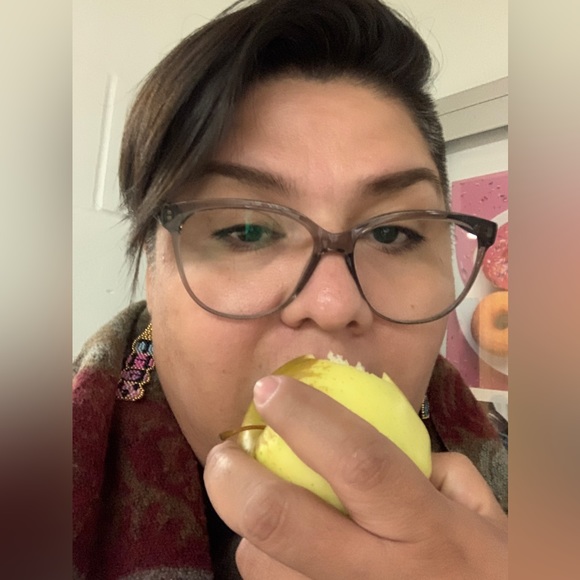 Meet your Posher, Embers - Picture 3 of 3